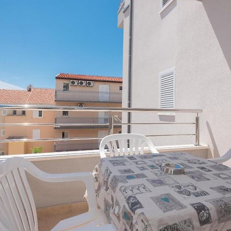 Apartmani Vujcic Makarska Exterior photo
