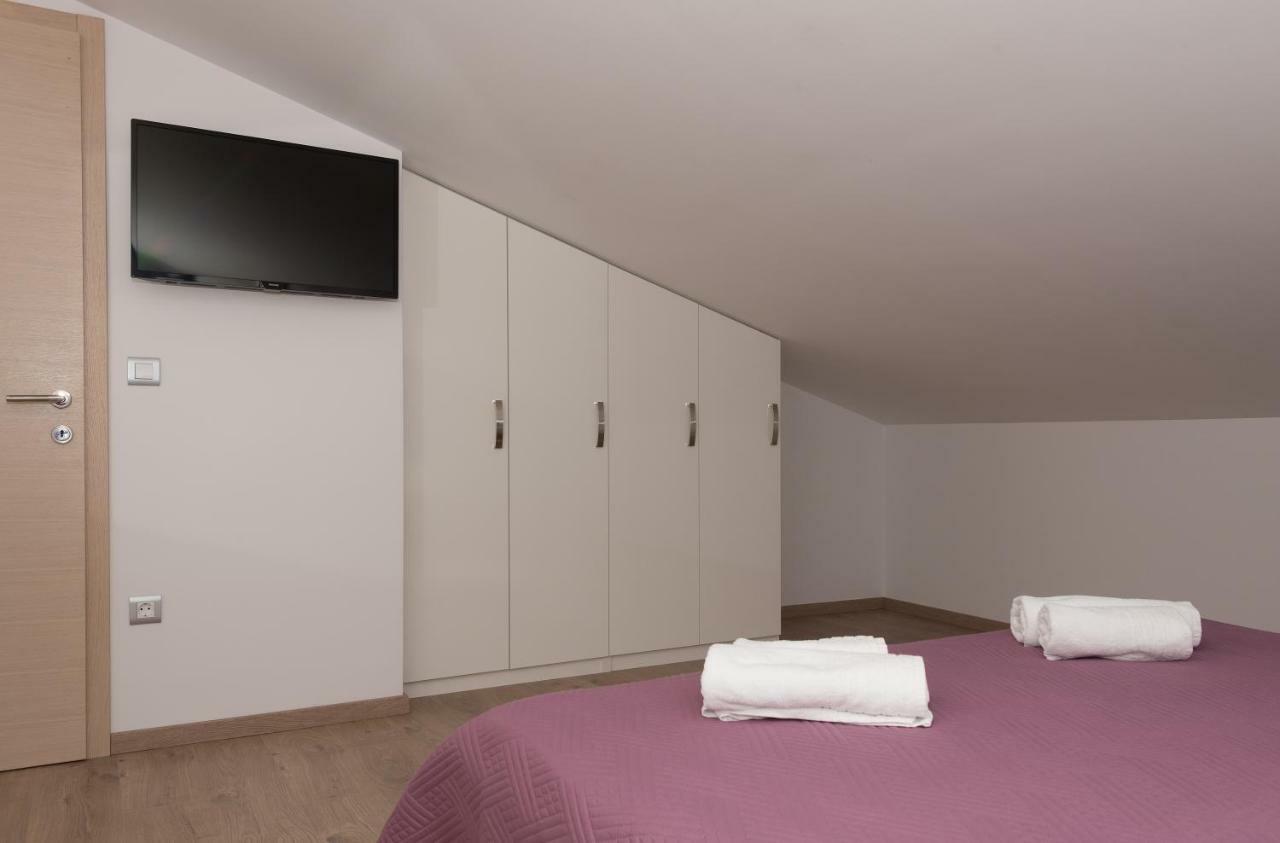 Apartmani Vujcic Makarska Exterior photo